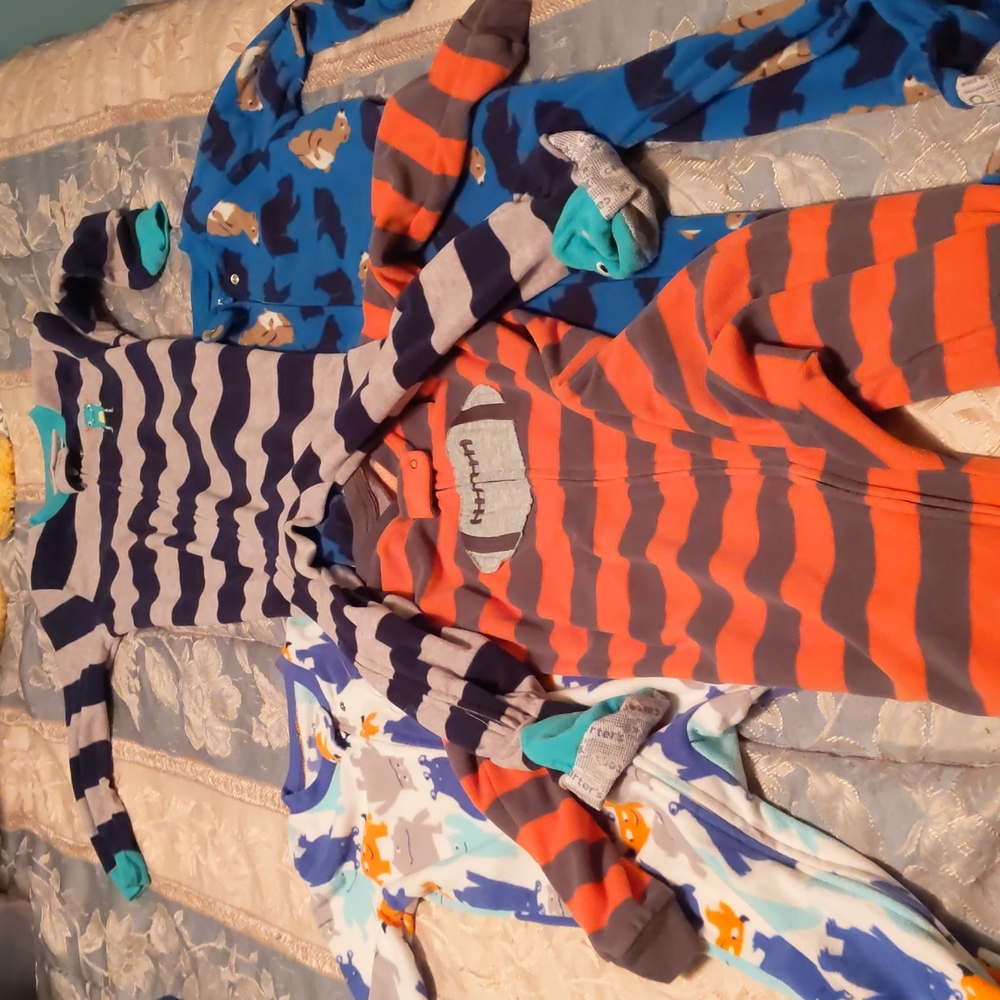 4 Pair of Fleece Boys Onesies Size 4T
